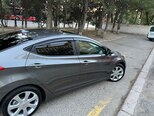 Hyundai Elantra-16