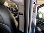 Mercedes V 220-18