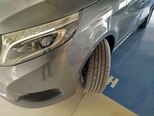 Mercedes V 220-4