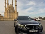 Mercedes E 220-1