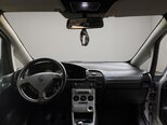 Opel Zafira-9