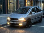 Opel Zafira-5