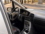 Opel Zafira-10