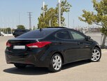 Hyundai Elantra-7