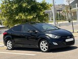 Hyundai Elantra-4