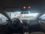 Hyundai Elantra-11