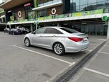 Hyundai Sonata-5