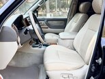 Toyota Land Cruiser-9