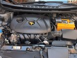 Hyundai Elantra-12