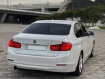 BMW 320-2