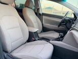 Hyundai Elantra-16