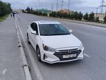 Hyundai Elantra-20