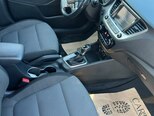 Hyundai Accent-9