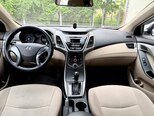Hyundai Elantra-12