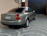 Volkswagen Passat-5