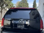 Cadillac Escalade-3