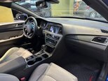 Hyundai Sonata-17