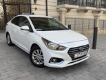 Hyundai Accent-15