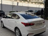 Hyundai Accent-13