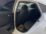 Hyundai Accent-19