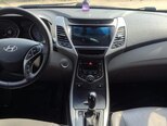 Hyundai Elantra-8