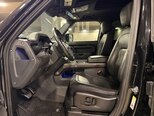 Land Rover Defender-7