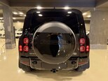 Land Rover Defender-4