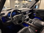 Land Rover Defender-8