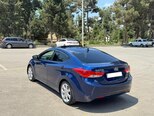 Hyundai Elantra-11