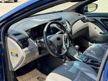 Hyundai Elantra-13