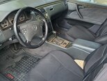 Mercedes E 270-4