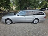 Mercedes E 270-2