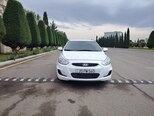 Hyundai Accent-1