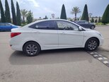 Hyundai Accent-7