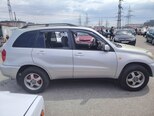 Toyota RAV4-11