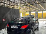 Hyundai Accent-6