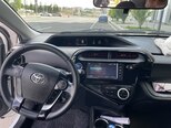 Toyota Aqua-3