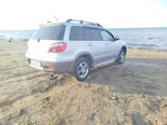 Mitsubishi Outlander-2