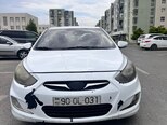 Hyundai Accent-1