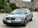 Volkswagen Passat-1