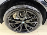 BMW X7-7