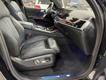 BMW X7-36