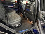 BMW X7-42