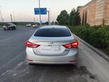 Hyundai Elantra-2