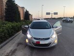 Hyundai Elantra-9
