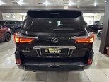 Lexus LX 450d-4