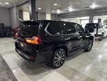 Lexus LX 450d-6