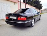 Mercedes E 320-5
