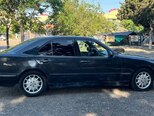 Mercedes E 270-4