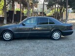 Mercedes E 270-3
